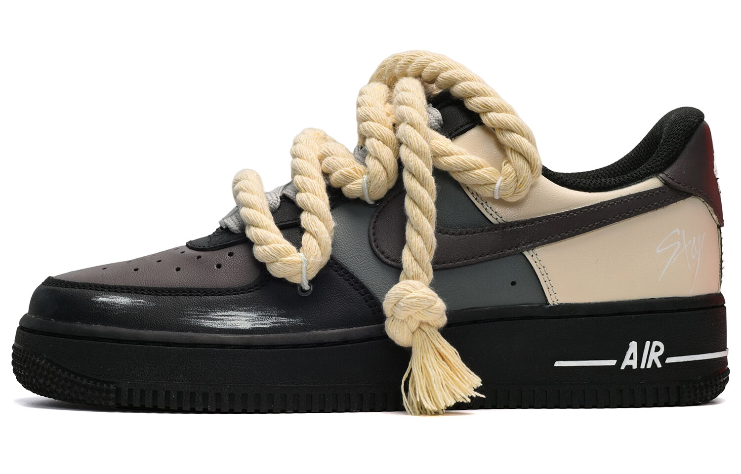 

Женские кроссовки для скейтбординга Nike Air Force 1