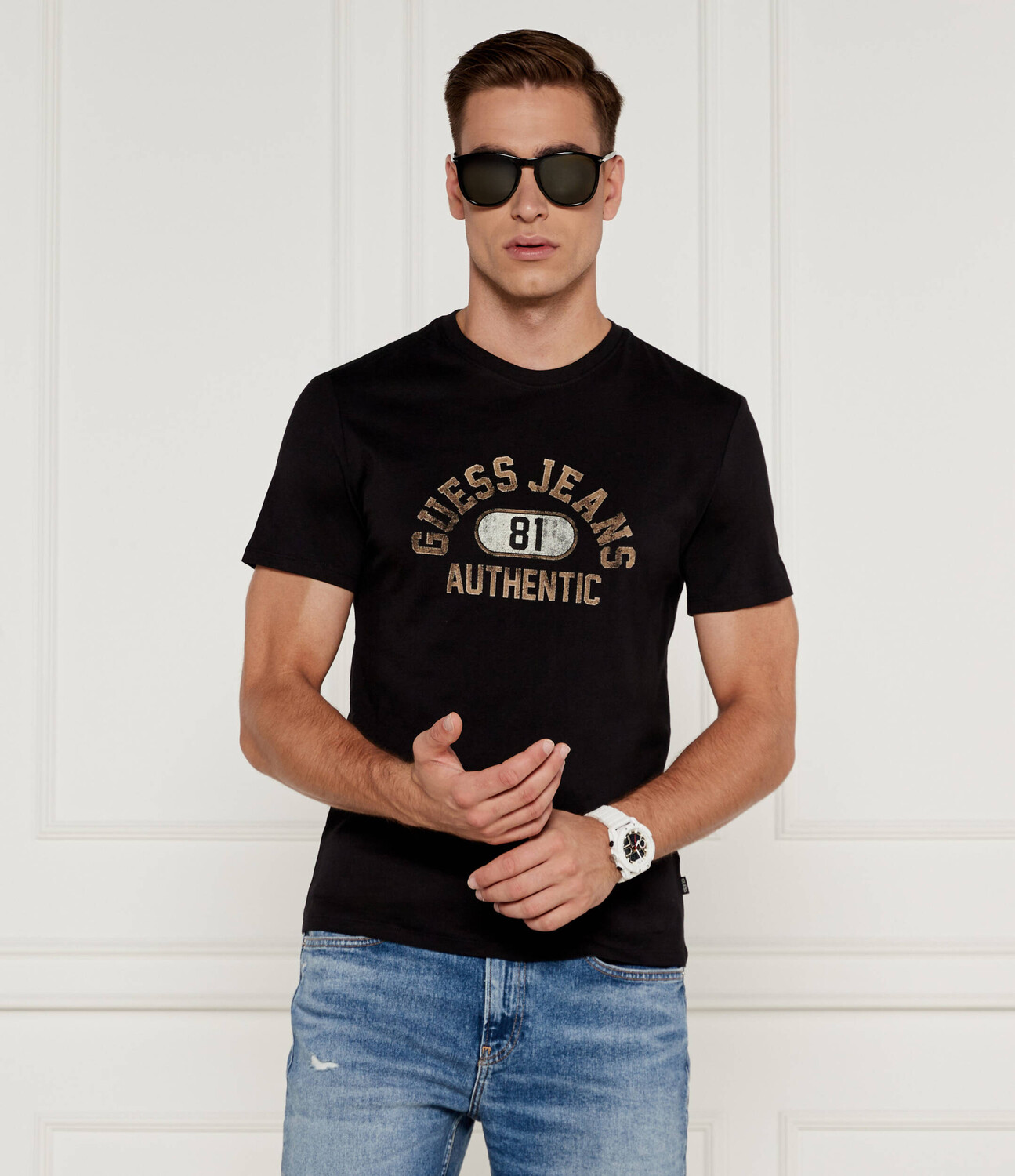 

Футболка Guess Jeans Slim Fit, черный