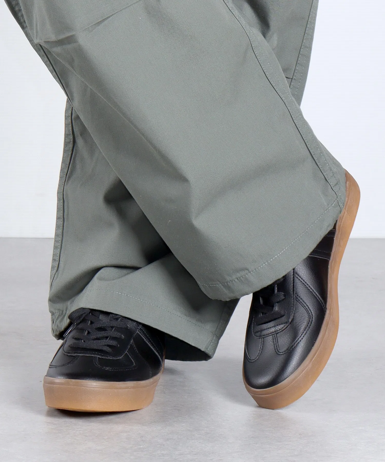 Унисекс кроссовки GERMAN TRAINER из искусственной кожи, на шнурках, чёрные — фото 2