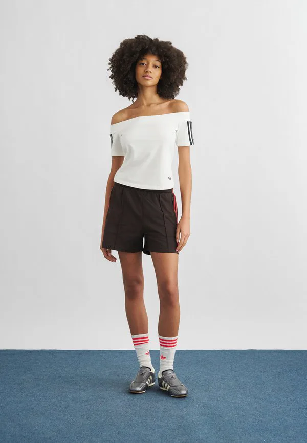 Шорты «жар-птица» Adidas Originals, Aurora Coffee/Semi Lucid Red