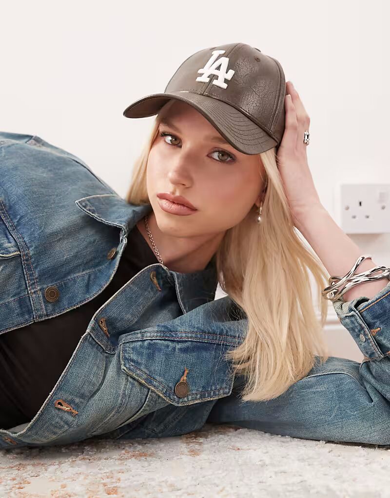 

Кепка New Era LA Dodgers 9forty из гофрированного полиуретана коричневого цвета