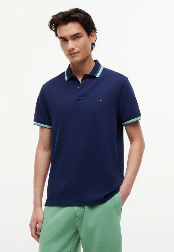 Поло Tommy Hilfiger с контрастным воротником и манжетами, сезонный принт, цвет угольно-синий