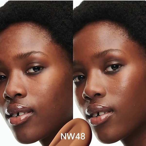 Тональная основа MAC Studio Radiance Serum-Powered, оттенок NW48 — фото 3