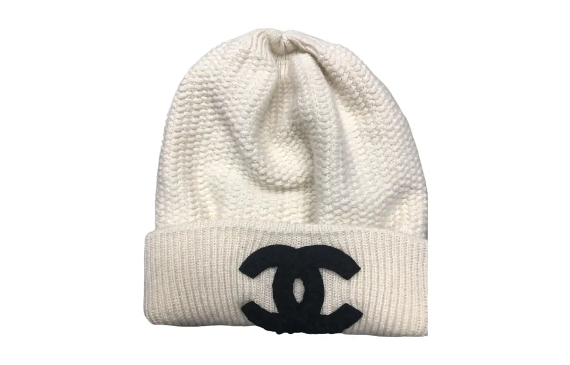 

Кашемировая шапка унисекс белая CHANEL