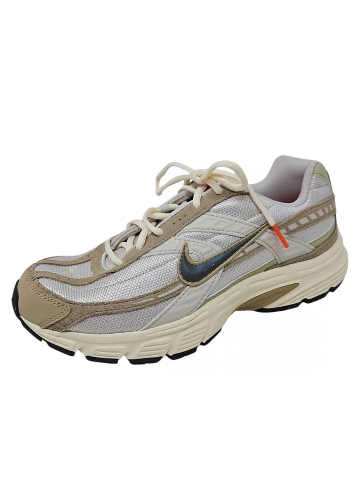 

Кроссовки на шнуровке Nike, бежевый