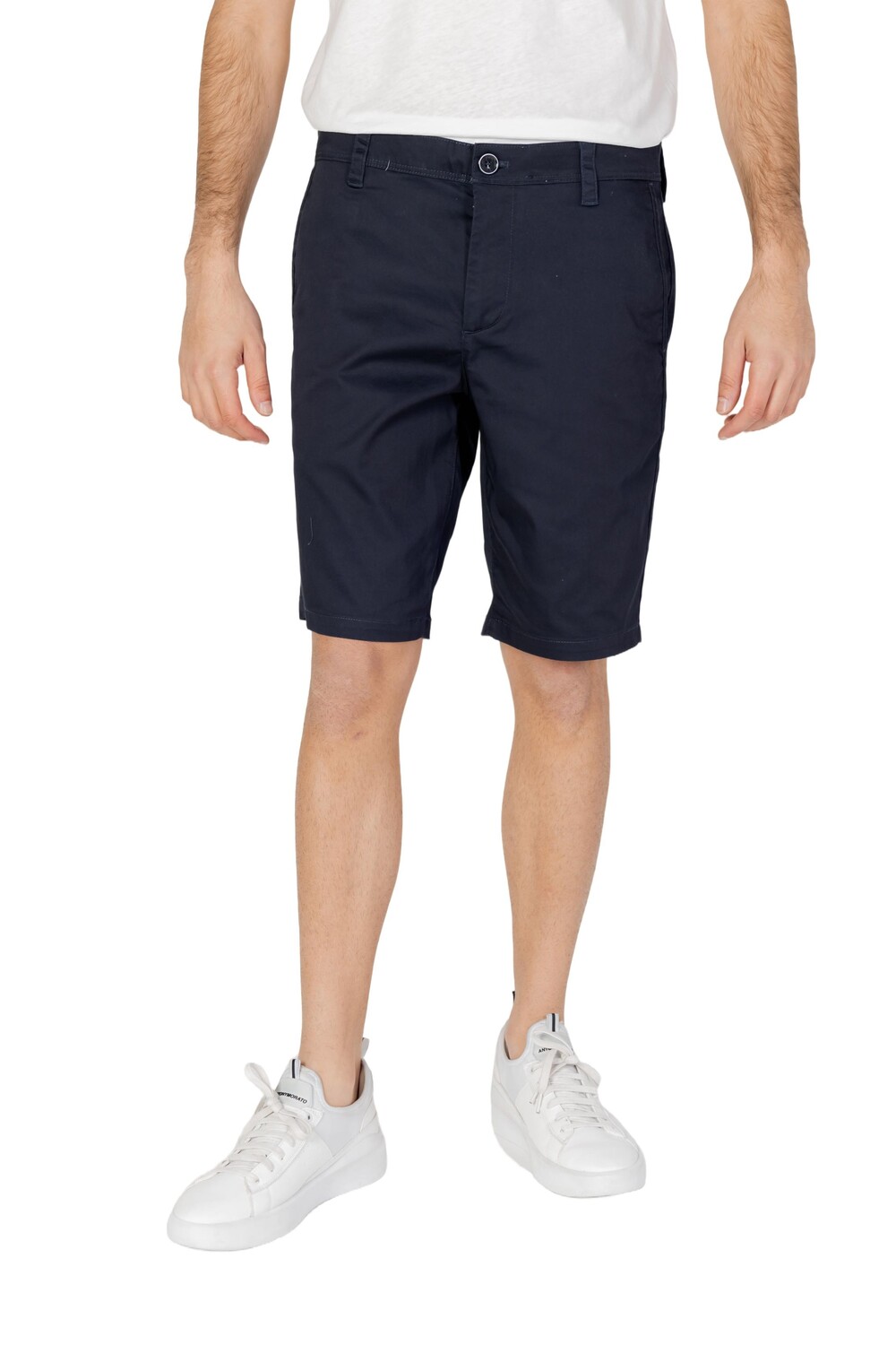 

Шорты Armani Exchange однотонные, синий