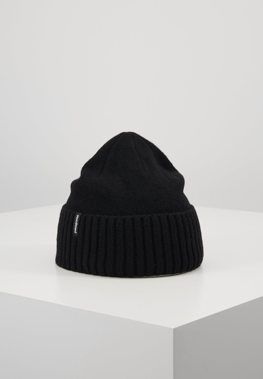 

Шапка Brodeo Beanie Unisex Patagonia, черный