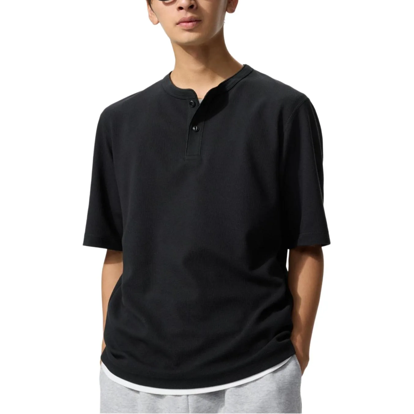 Футболка Uniqlo Dry Waffle Henley Neck Unisex, 09 черный
