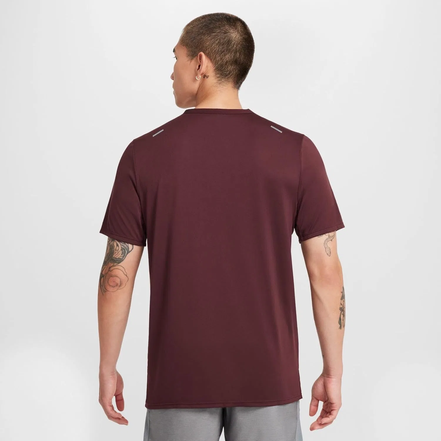 Футболка для бега Nike Rise 365 мужская, короткий рукав, технология Dri-FIT, цвет Burgundy Crush, размер S — фото 3