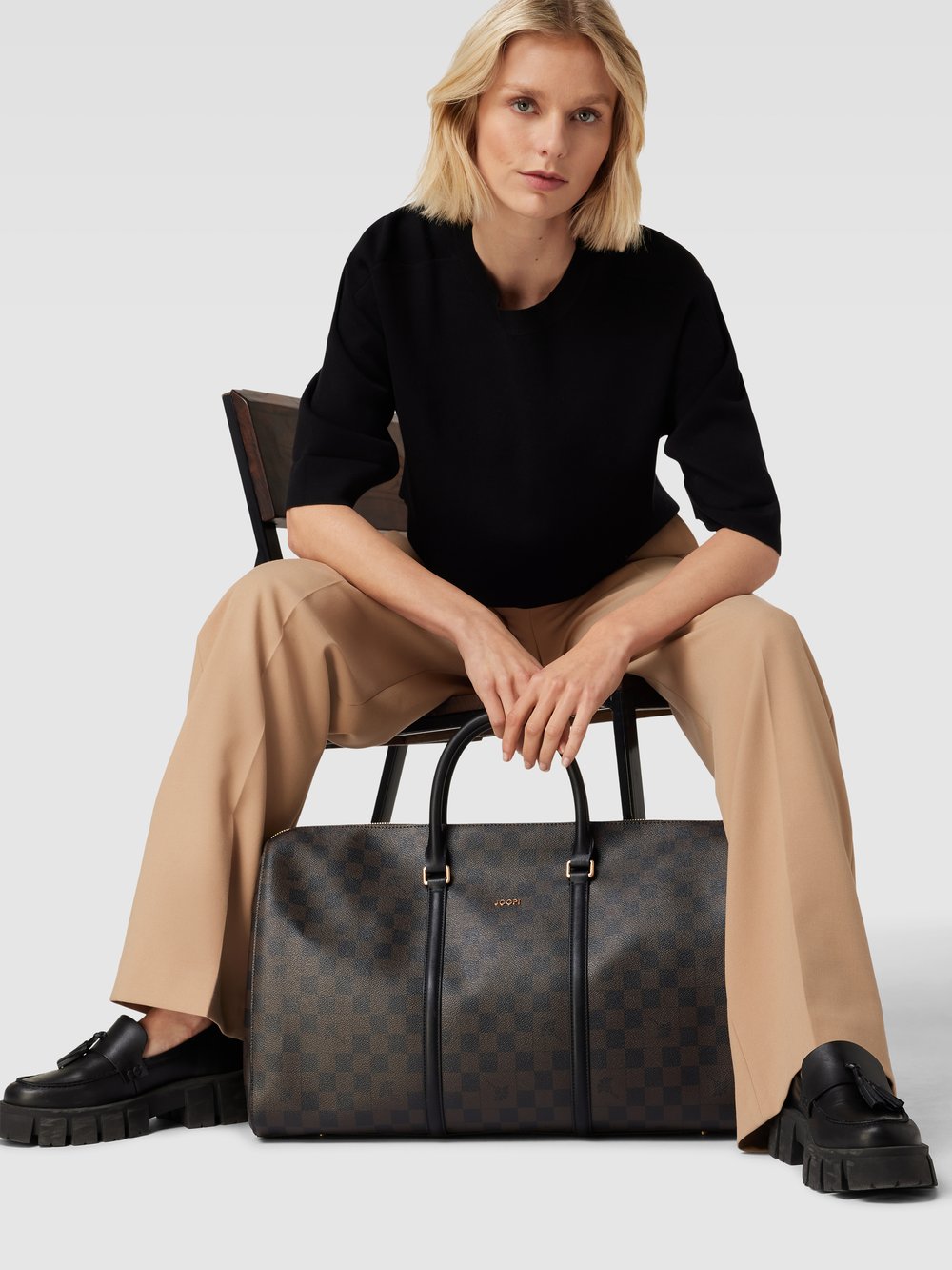 

Сумка Weekender с логотипом по всей поверхности JOOP!, темно-коричневый