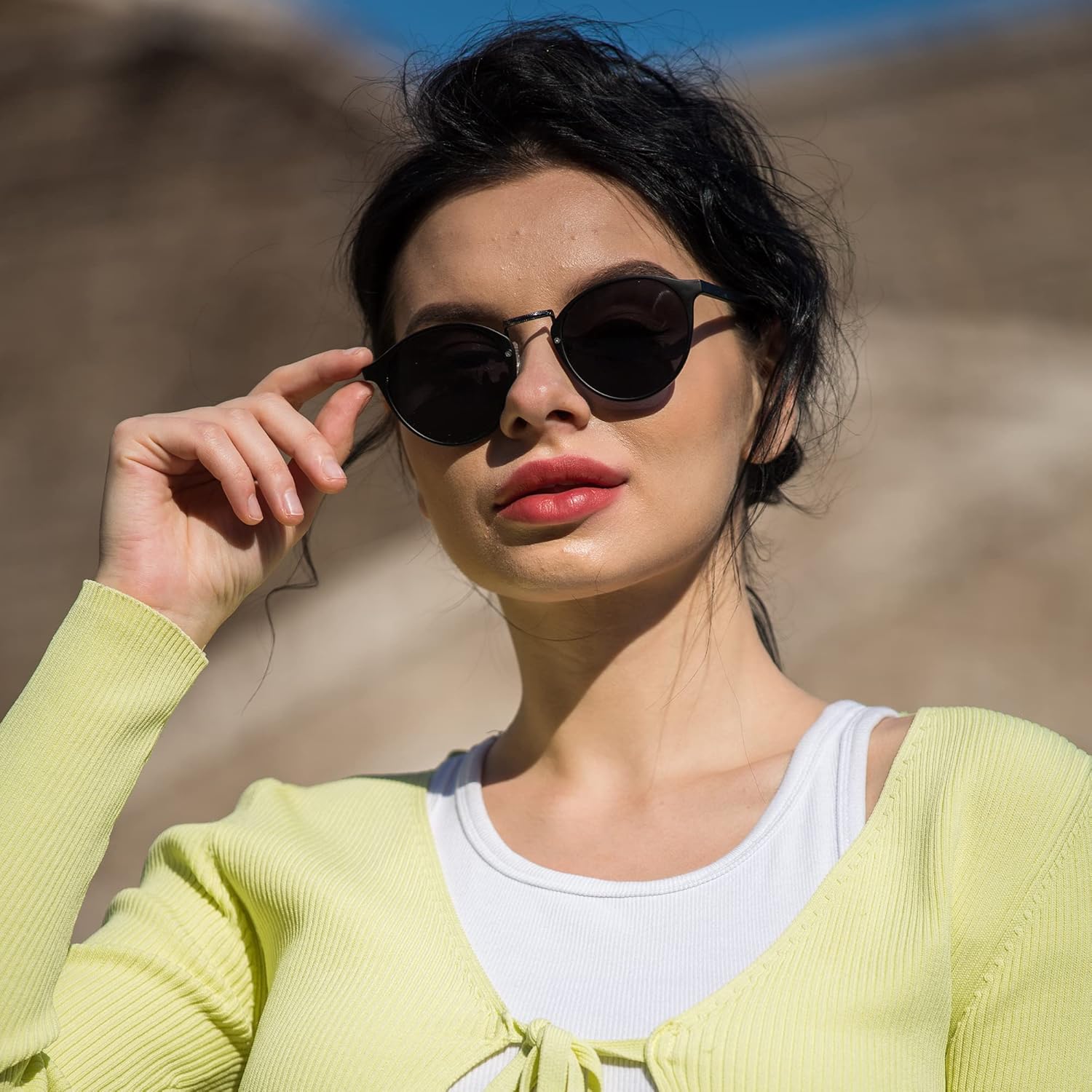 

Солнцезащитные очки LifeArt Vintage круглые поляризованные для мужчин и женщин, с градиентными серыми линзами и защитой UV400, в черной оправе с цветочным рисунком, комплект из 2 штук, Chillax(black+floral)