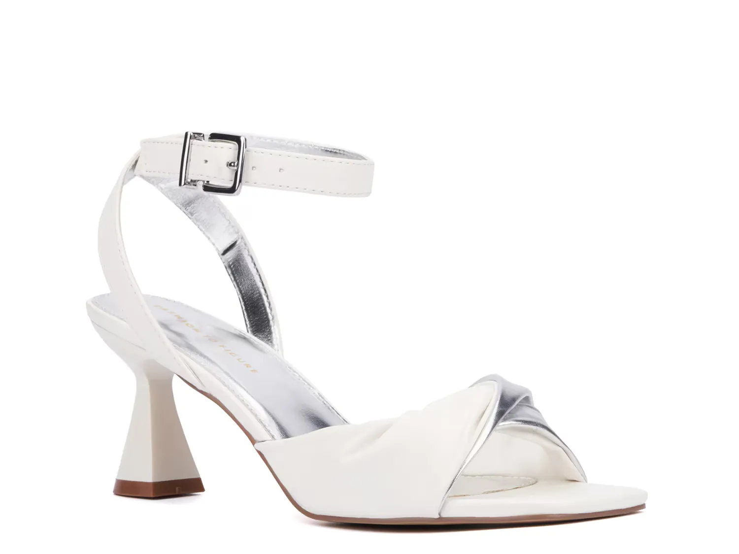 

Сандалии Shila Sandal Fashion To Figure, белый