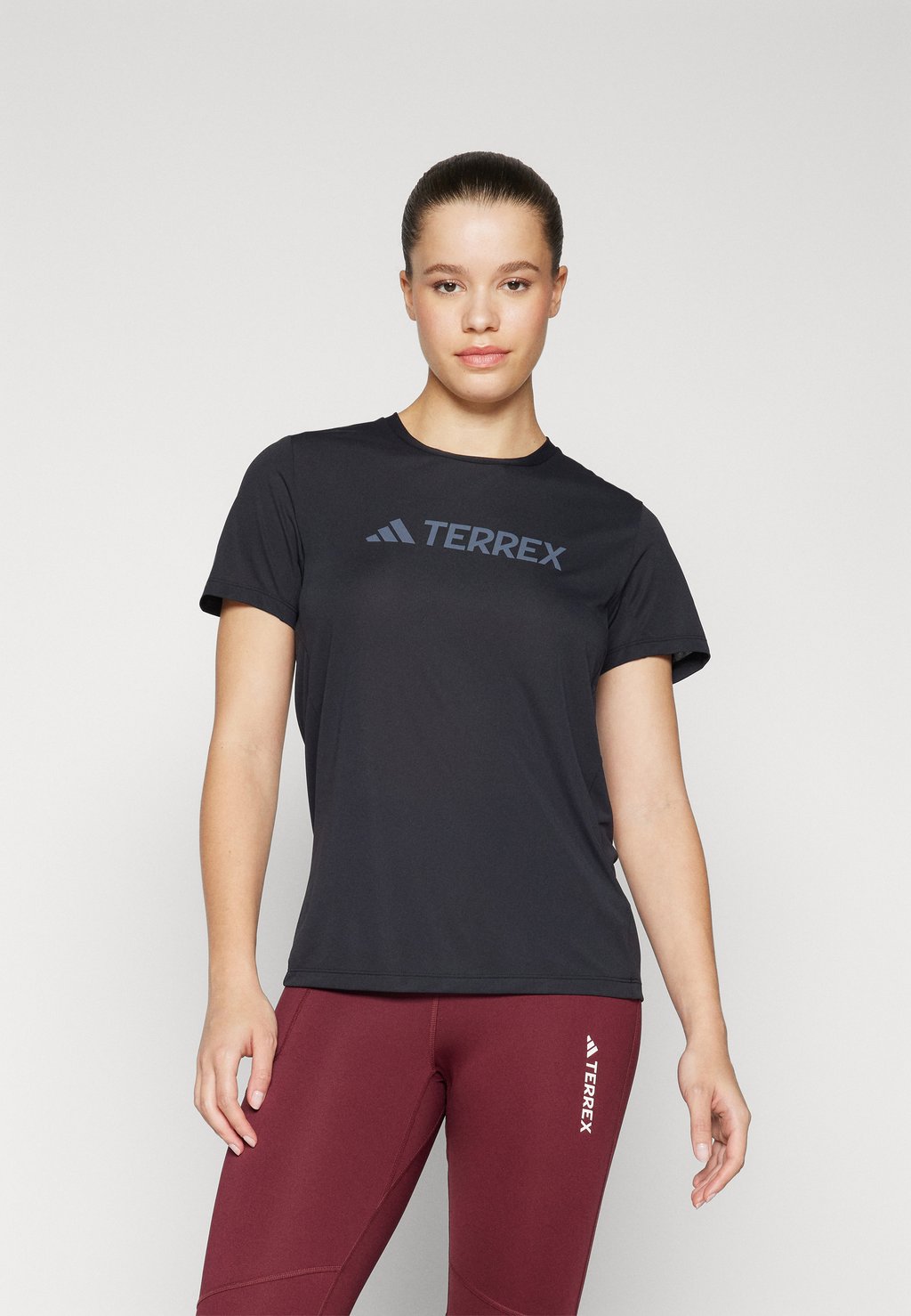 

Спортивная футболка MULTI LOGO TECH Adidas Terrex, черный