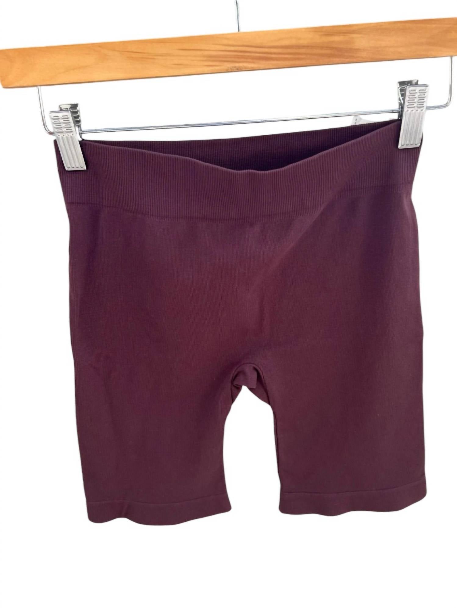 

Женские бесшовные велосипедные шорты в коричневом цвете Free People