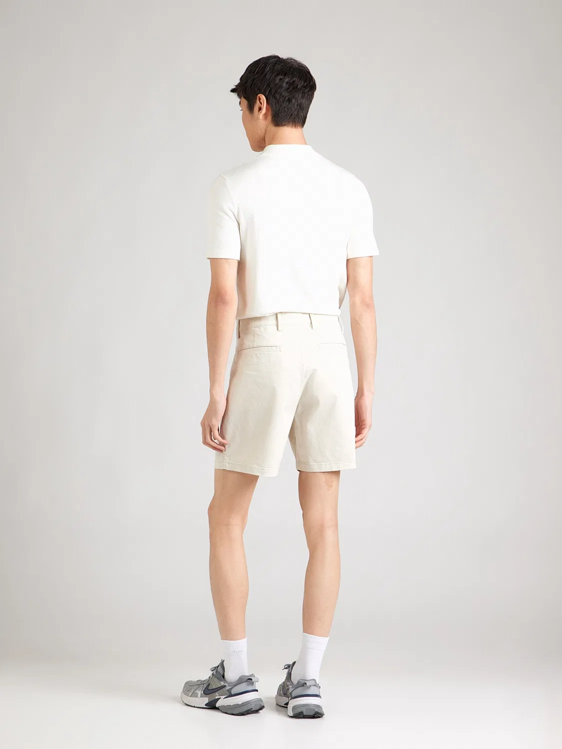 Шорты Gap Regular ESSENTIAL кремового цвета — фото 3