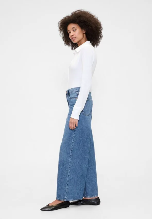 Широкие широкие штанины свободного кроя Gap, Medium Wash — фото 4