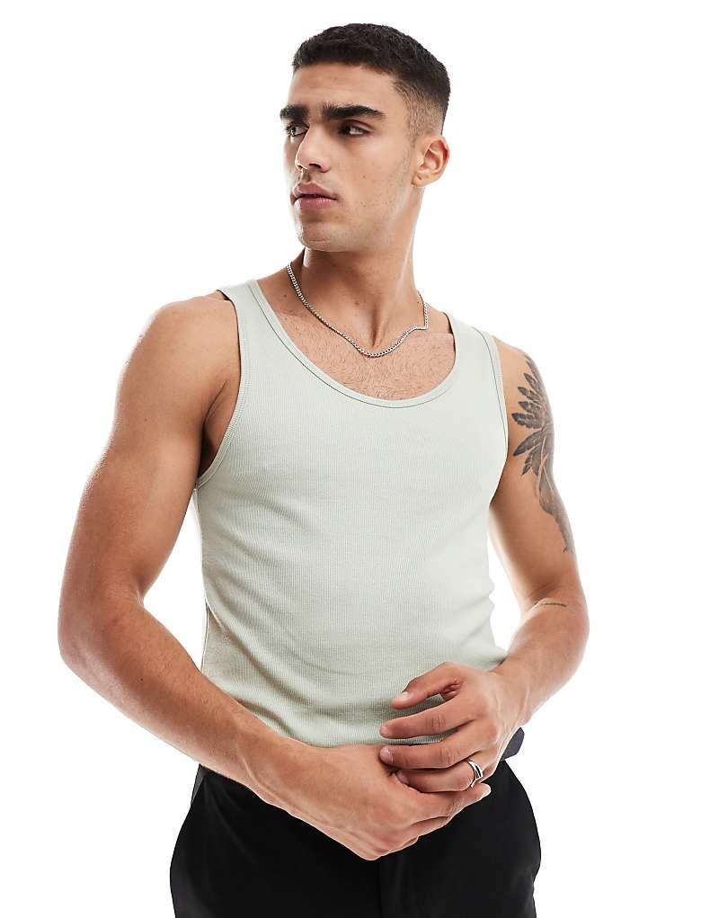 

ASOS DESIGN 2013 Серая футболка в полоску с круглым вырезом и облегающим фигуру кроем