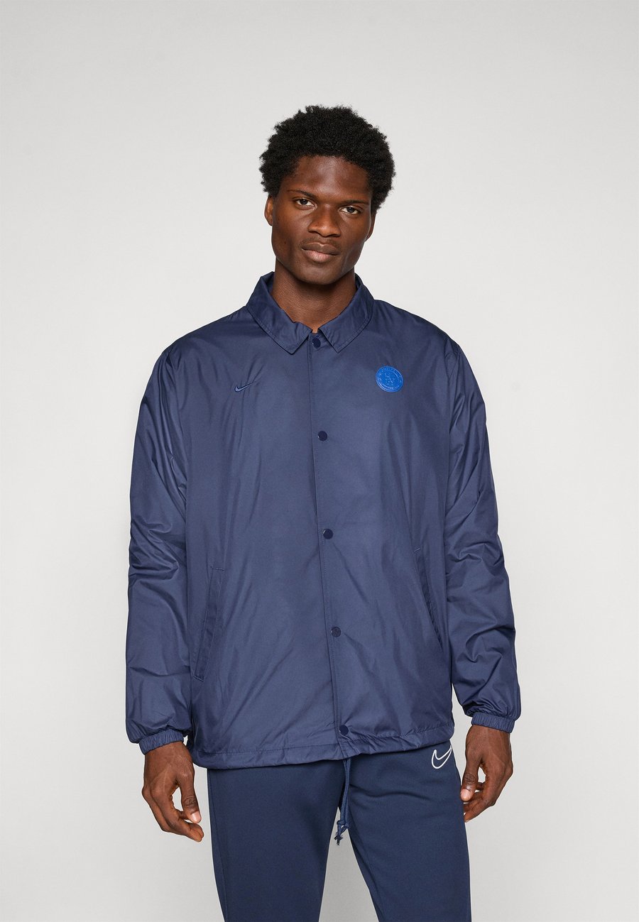 

Куртка Nike Performance CHELSEA FC CLUB COACHES JACKET, Obsidian/Dark Blue