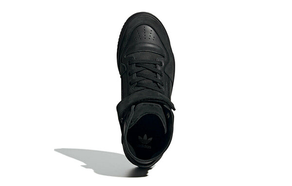 Премьера форума Sneakers Adidas, черный — фото 4
