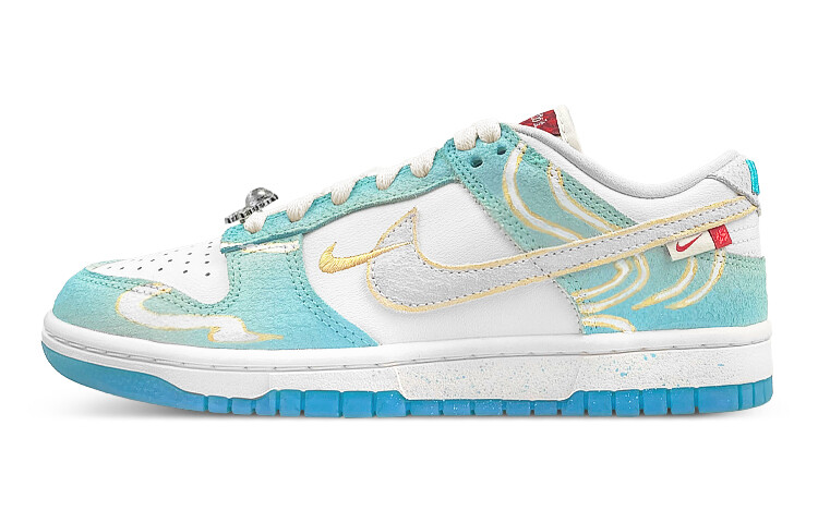 

Женские кроссовки для скейтбординга Nike Dunk, White