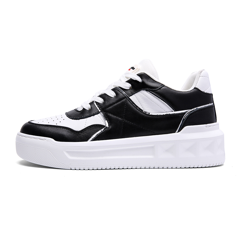 

Износостойкие низкие скейтерские кроссовки мужские черно-белые AQUASCUTUM