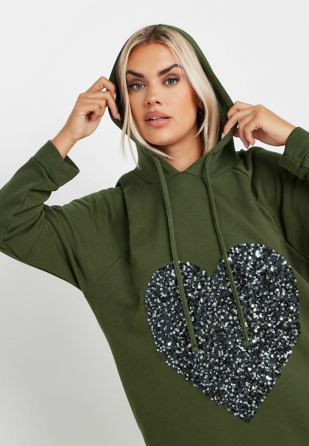 

Повседневное платье SEQUIN EMBELLISHED HEART HOODIE Yours Clothing, хаки