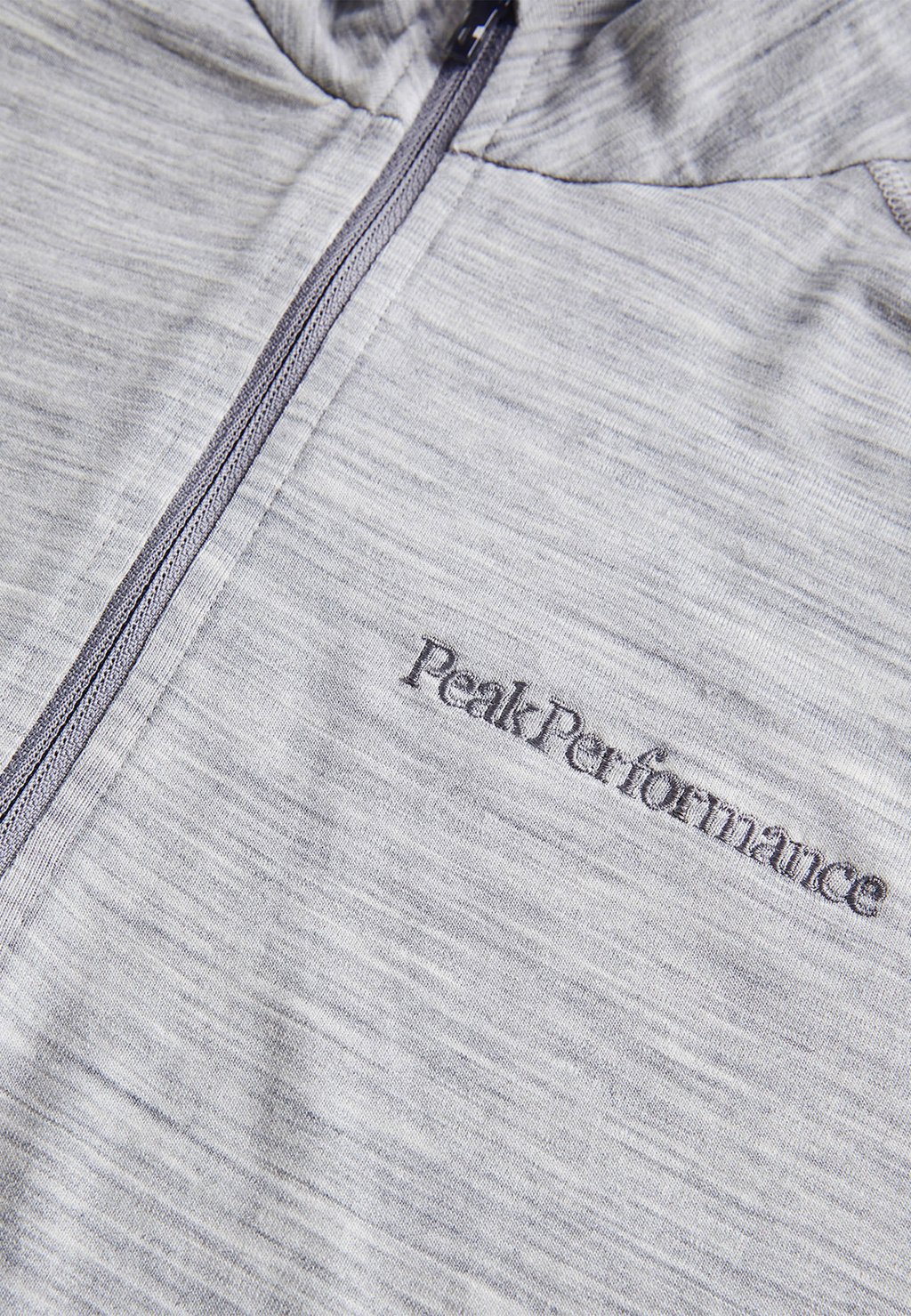 

Базовый слой MAGIC HALF ZIP Peak Performance, серый