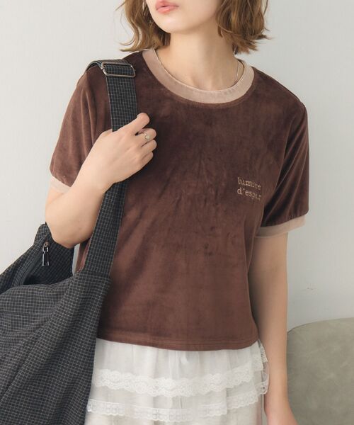 

Футболка велюровая с контрастной отделкой RETRO GIRL, коричневый