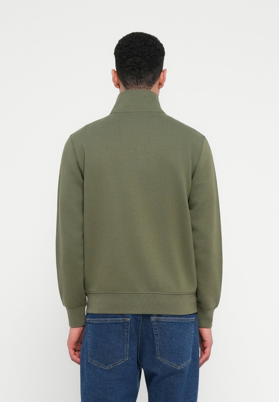 Толстовка Tommy Hilfiger ESSENTIAL STAND COLLAR, Battle Green/Dark Green — фото 3