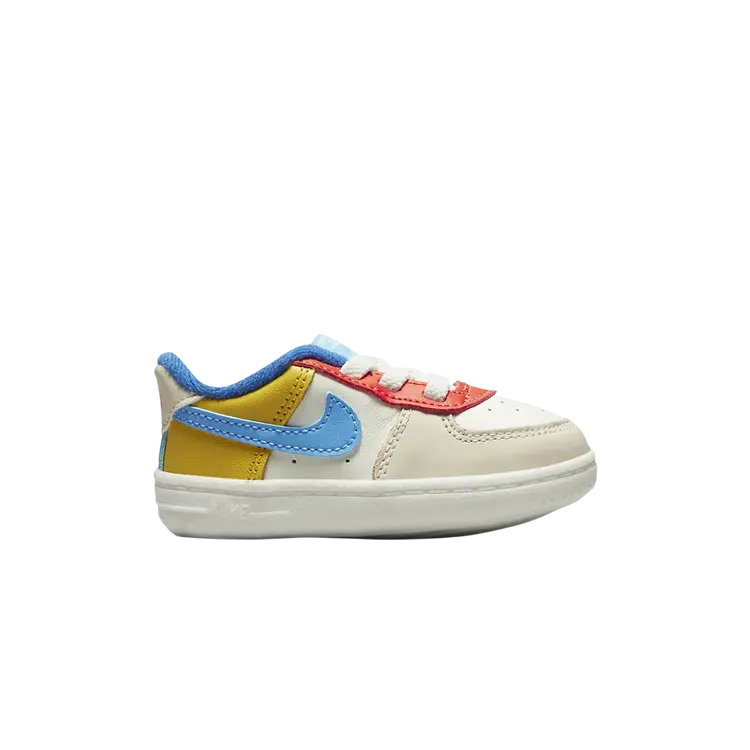 

Кроссовки Nike Force 1 CB, белый