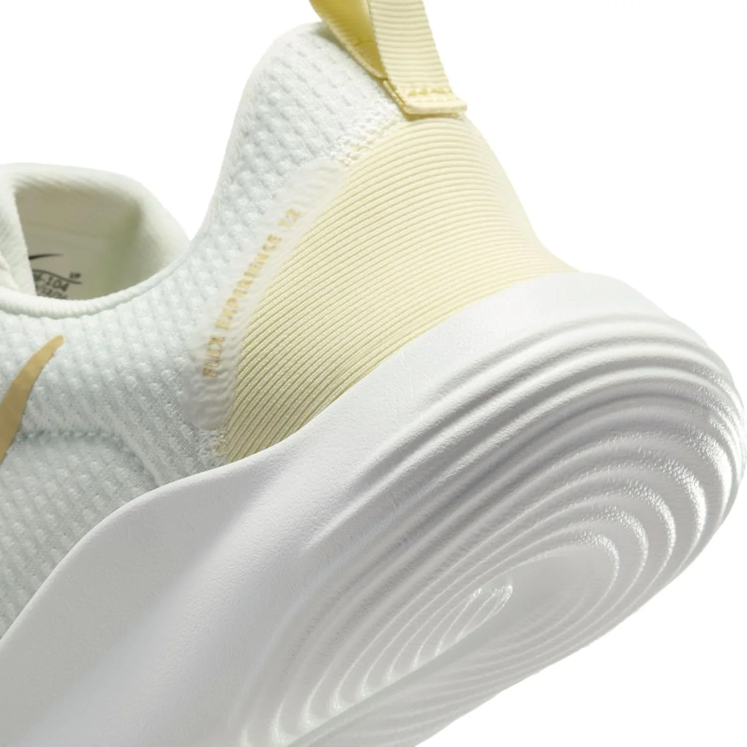 Мужские беговые кроссовки Nike Flex Experience Run 12 для бега по шоссе DV0740, золотой — фото 2