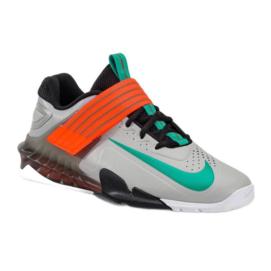 

Кроссовки для тяжелой атлетики Nike Savaleos