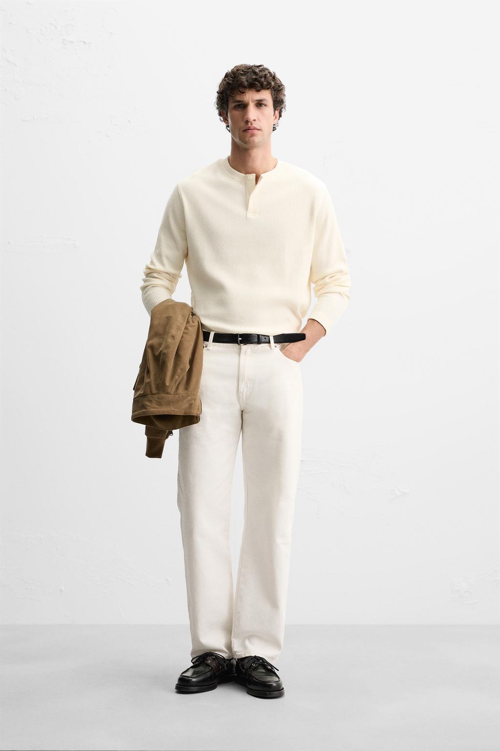 

Футболка с фактурой в рубчик ZARA, экрю