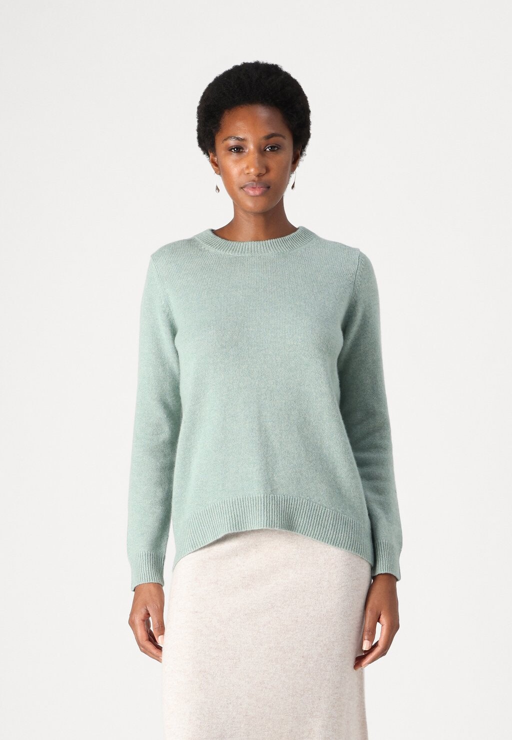 

Джемпер STRAIGHT O NECK SWEATER Davida Cashmere, светло-зеленый