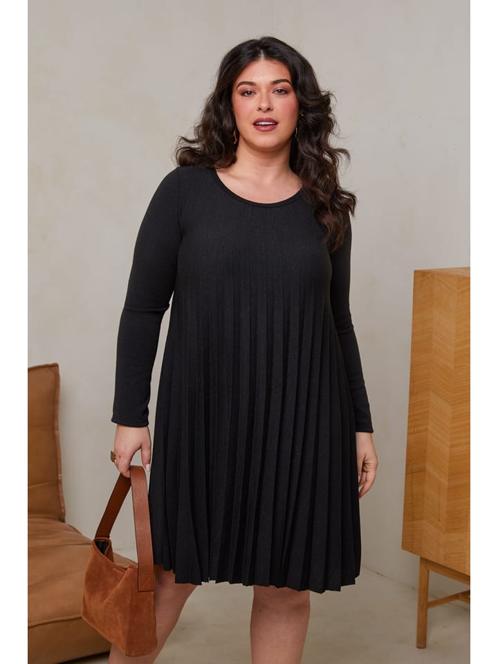 

Платье до колена Curvy Lady, черный