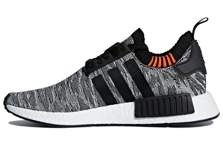 

Кроссовки Adidas Originals Nmd R1 Black Glitch