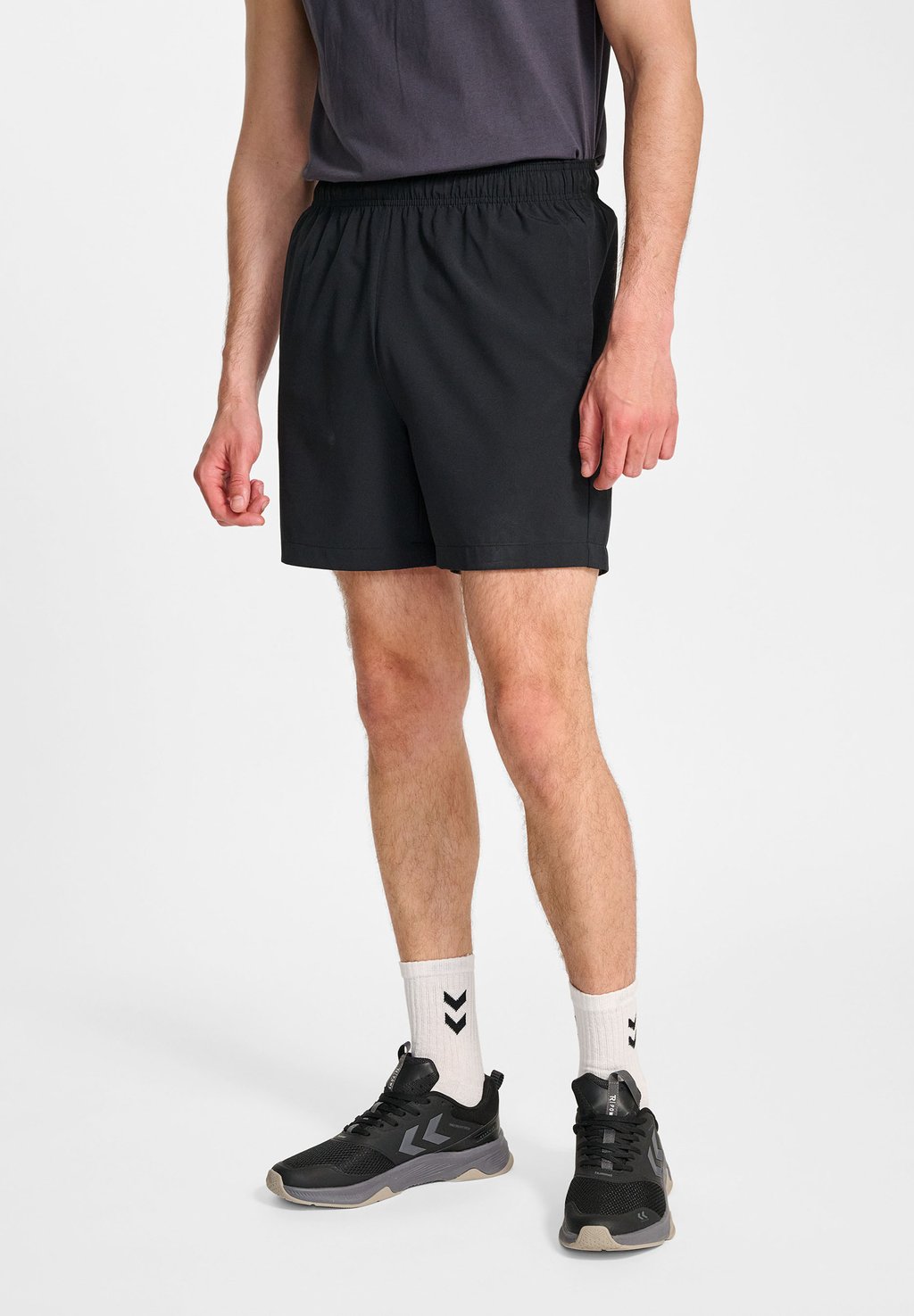 

Спортивные шорты Hummel, черный