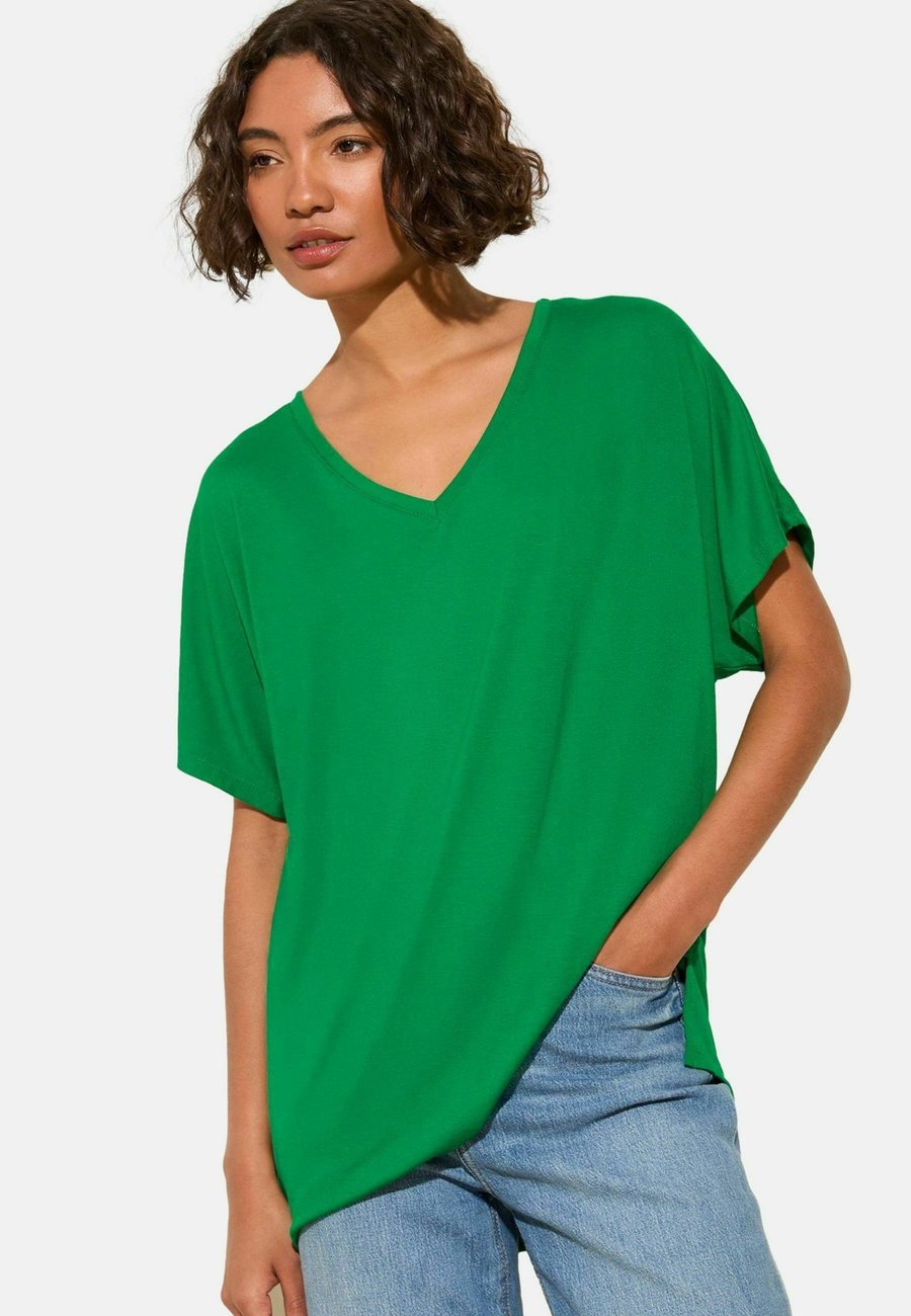 

Футболка Friends Like These SHORT SLEEVE WITH RIC RAC TRIM , Green