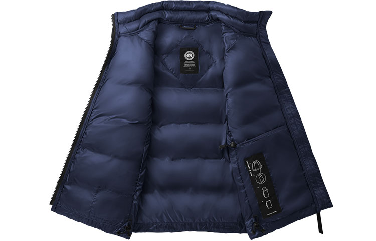Футболка с черным логотипом Cypress Collection женская морская синяя Canada Goose — фото 3
