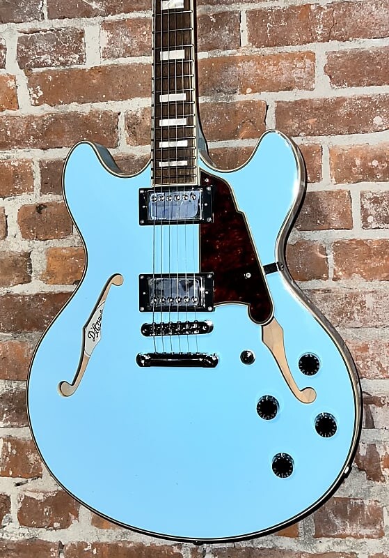

Электрогитара D'Angelico Premier DC - Sky Blue with Stopbar Tailpiece, Pro Setup Deluxe Gig Bag & Extras, do yourself a Favor & Buy It Here !