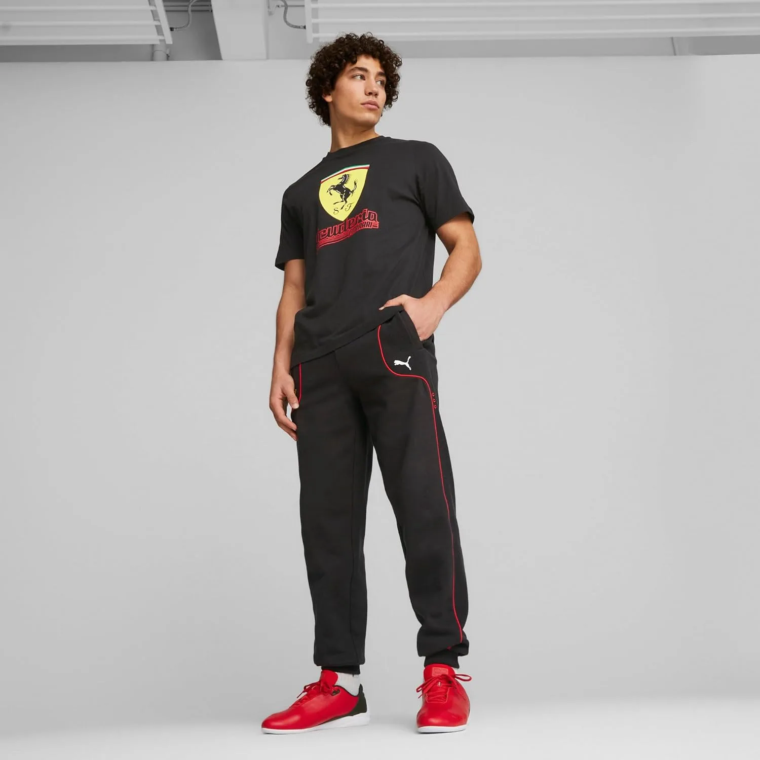 Мужские кроссовки PUMA Ferrari Drift Cat Decima, белый/черный — фото 2