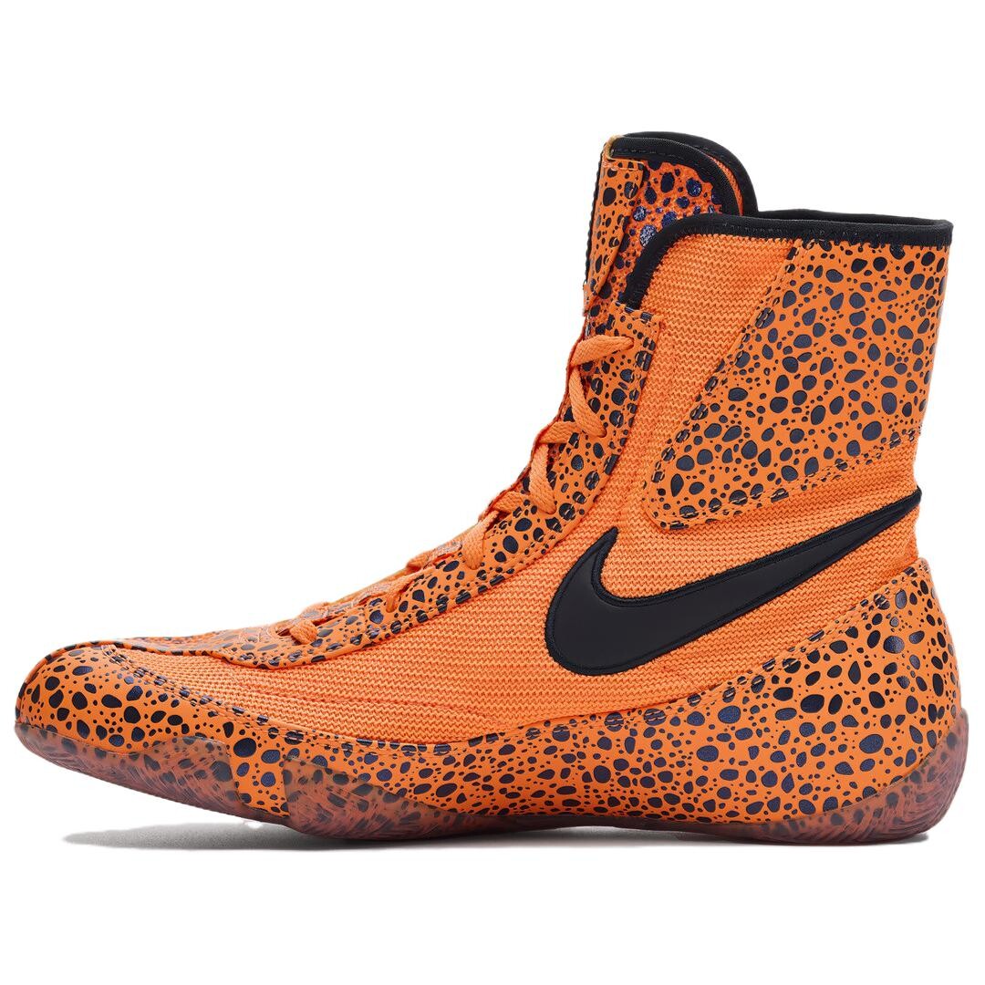 Кроссовки Nike Machomai 2 Training Shoes Unisex High-top Black/orange, цвет Orange — фото 2