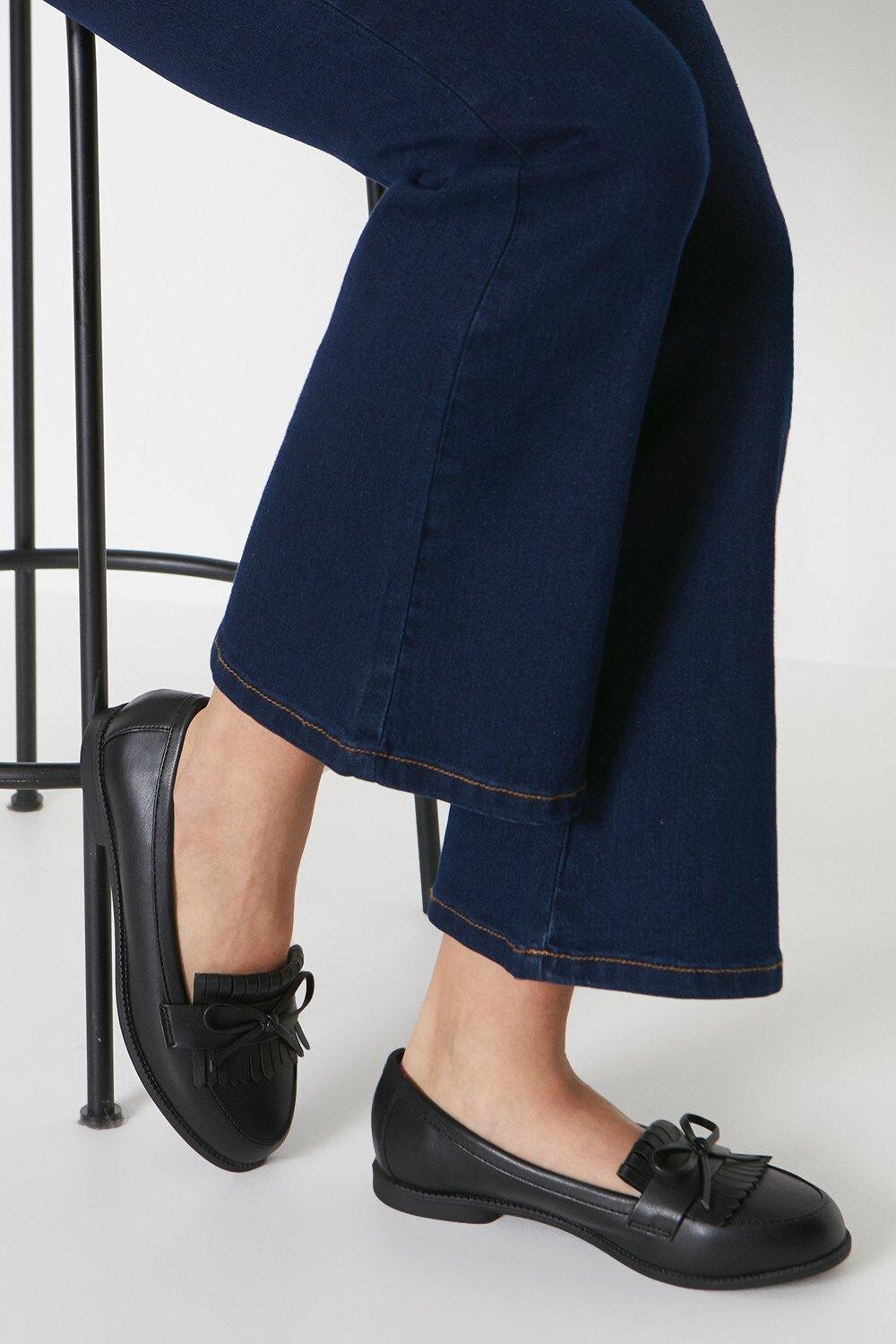 Лоферы Loretta с кисточками Dorothy Perkins, черный