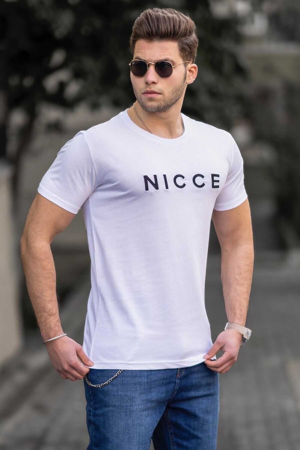 

Футболка Madmext, белый