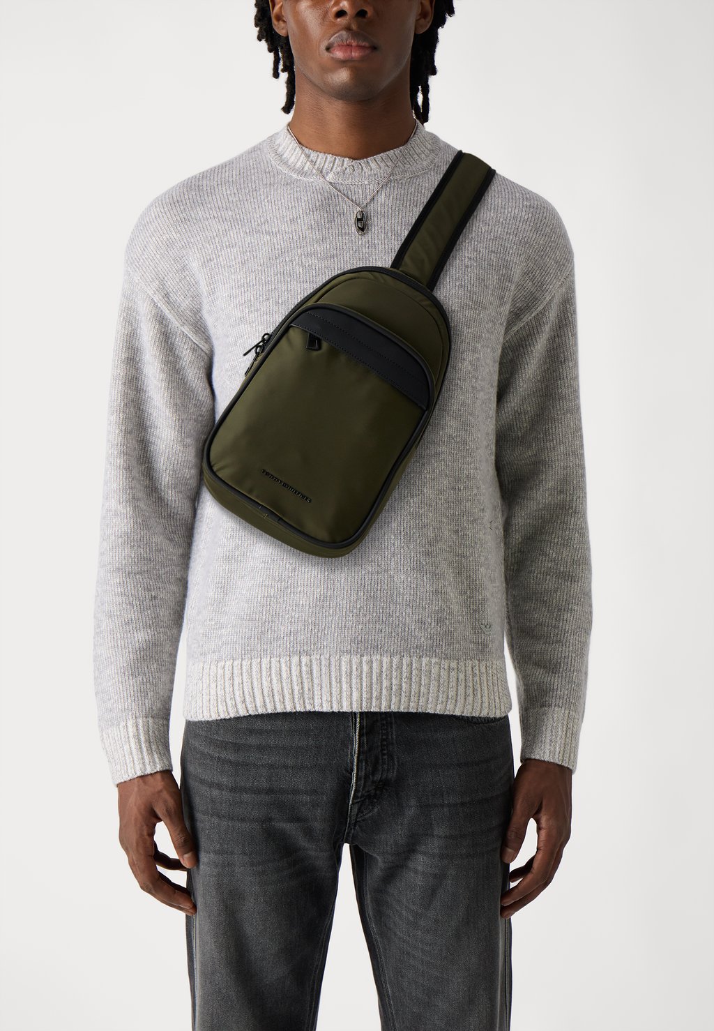 

Сумка через плечо REPREVE SLING BAG Tommy Hilfiger, хаки
