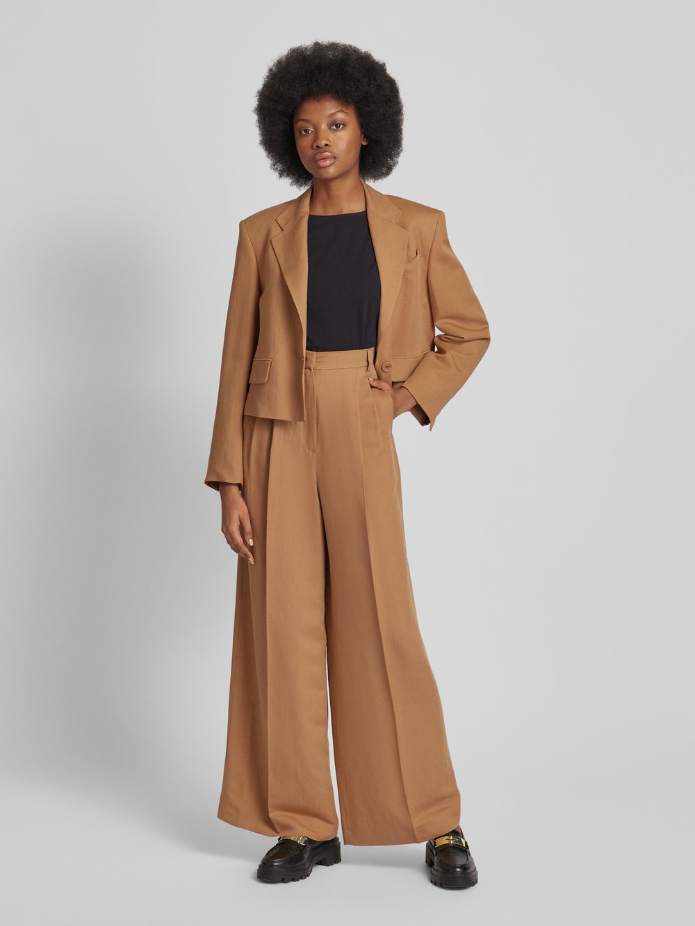 

Пиджак с нагрудным карманом модель 'CANTICO' Weekend Max Mara