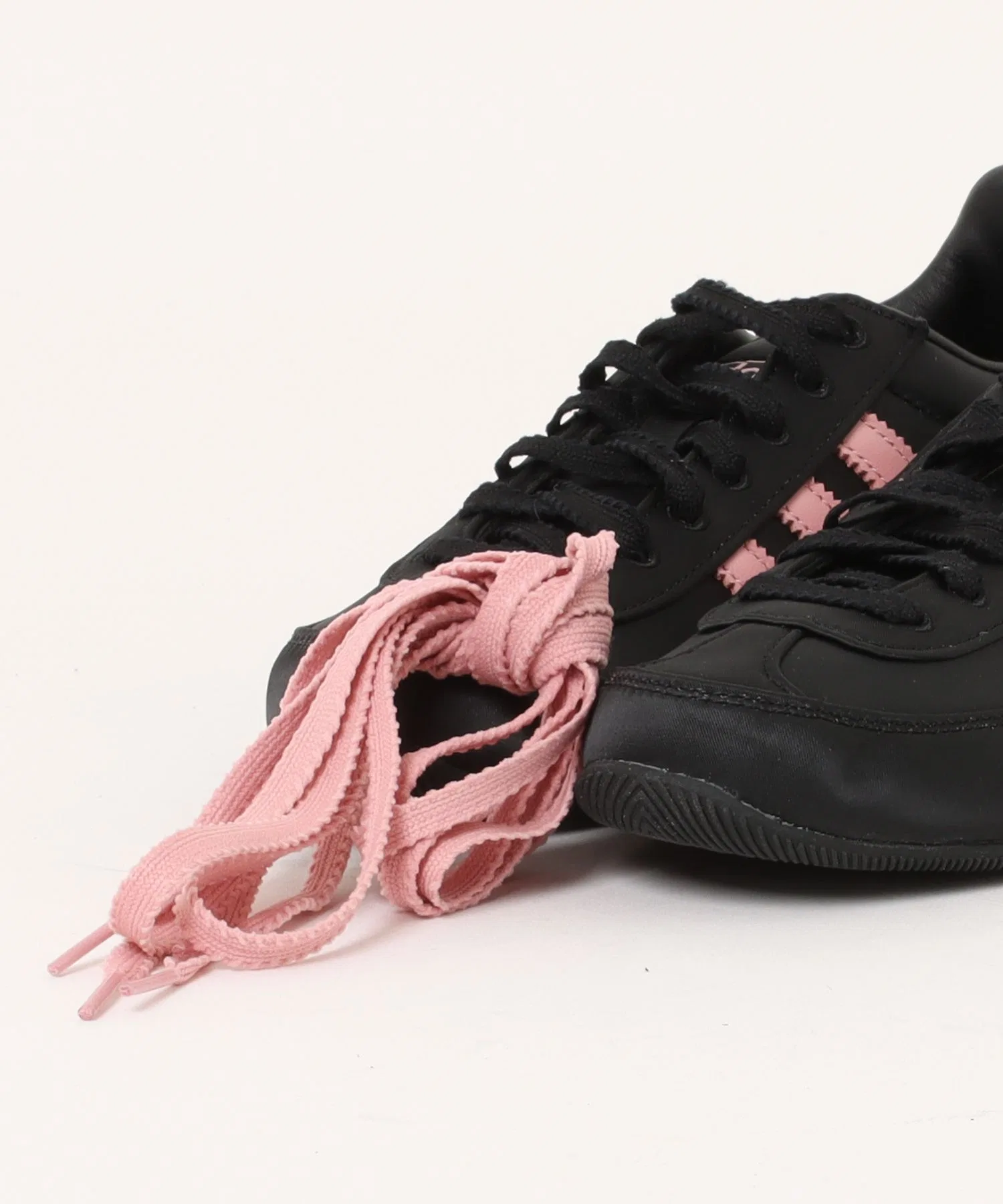 Мужские кроссовки из натуральной кожи Adidas Japan KI4250 чёрные — фото 4