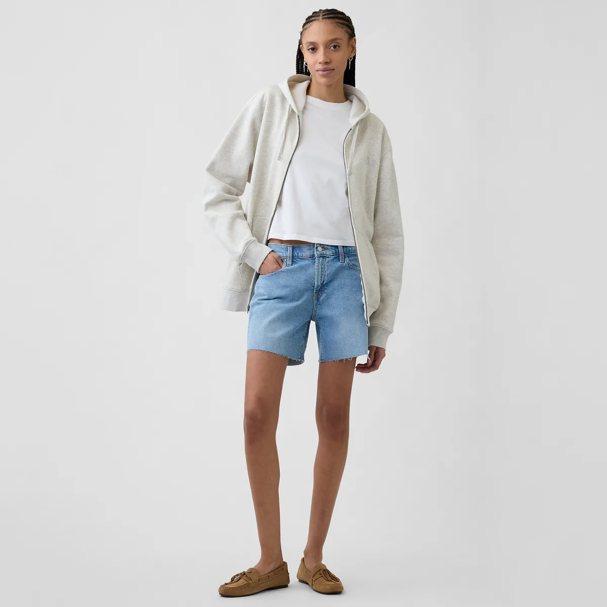 Джинсовые шорты женские светлая мойка GAP, Light Washed — фото 4
