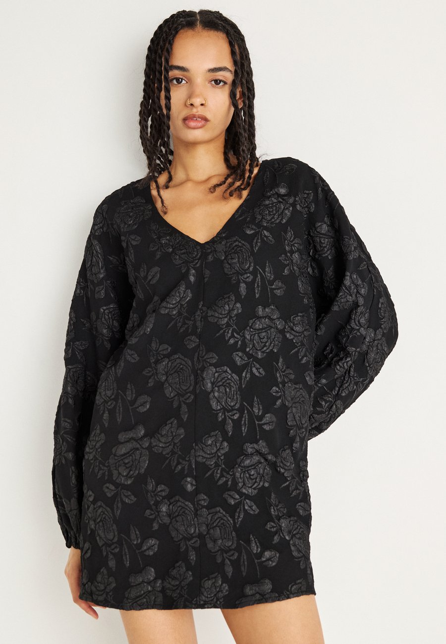 

Платье Gina Tricot MINI DRESS, Black