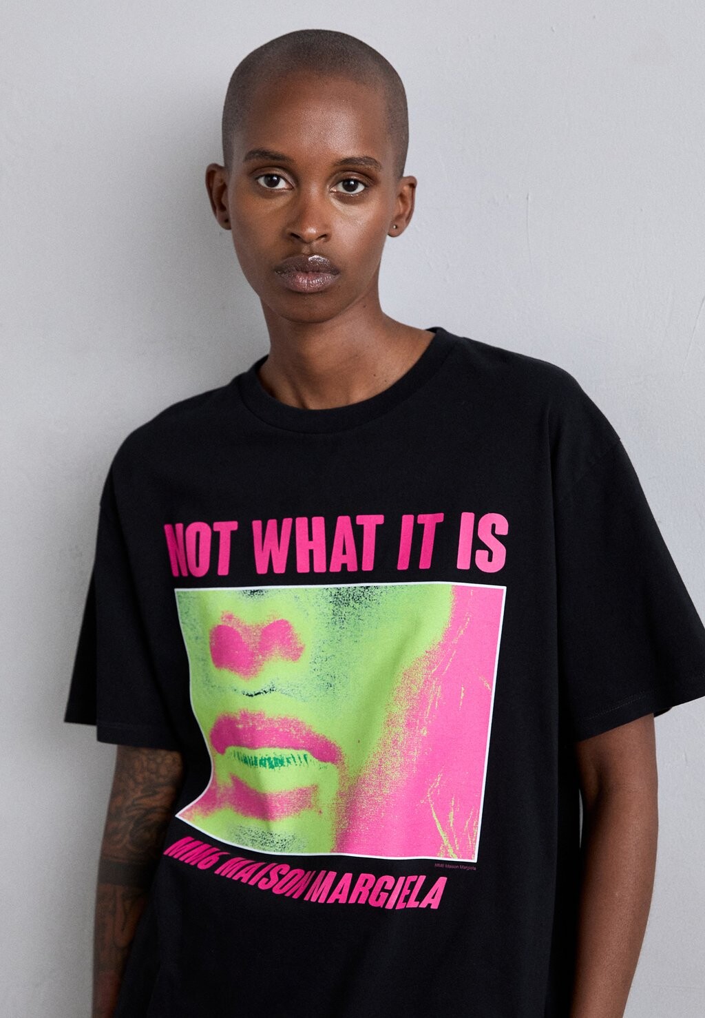 

Принт на футболке MM6 Maison Margiela, черный